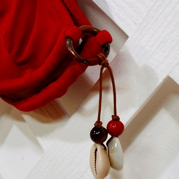 Bikini - Picture 6 of 7